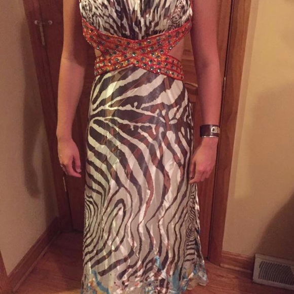 Sherri Hill Gown - Picture 2 of 3